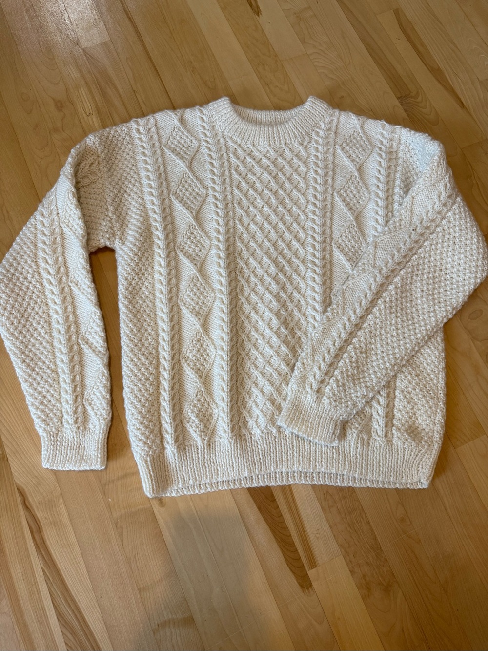 Classic crew neck fisherman cable knit wool sweater handmade  cream color